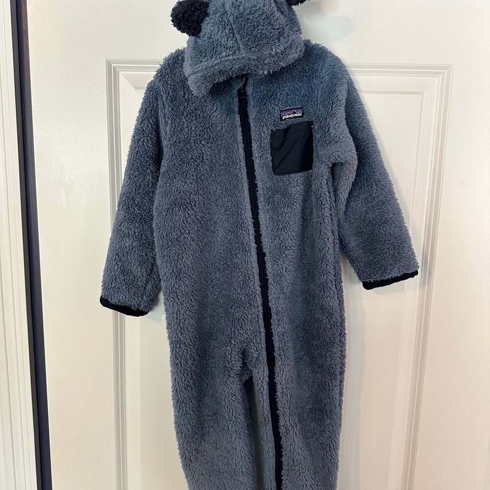 Patagonia blue Baby Furry Friends Fleece Bunting size 4T